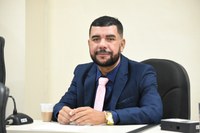 André do Sintracal requer redutores eletrônicos de velocidade na Lomanto Jr