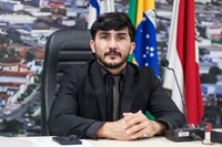 Aroldo Brito cobra medidas para facilitar acesso de idosos ao transporte público local