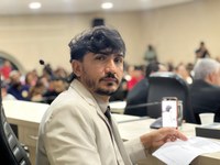 Aroldo Brito defende programa de acompanhamento psicológico para vítimas das chuvas