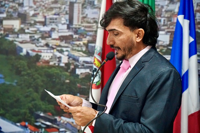 Aroldo Brito pede criação e implantação de Ambulatório Veterinário Municipal