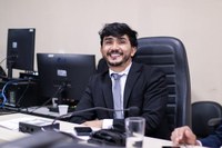 Aroldo Brito propõe desconto no IPTU para quem adotar animais de estimação via ONGs