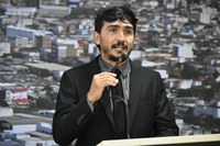 Aroldo Brito solicita espaço apropriado para acondicionamento de ossos bovinos no Mercadão Vicente Grilo