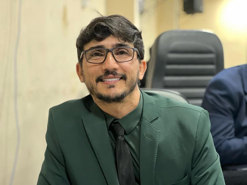 Aroldo Brito solicita reestruturação total da Lavanderia Comunitária do Pau Ferro
