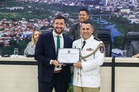 Bui Bulhões entrega Título de Cidadão Jequieense ao Ten Cel Fábio Rodrigo