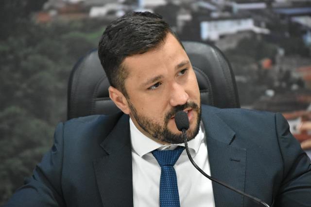 Bui Bulhões solicita construção de quadras ou campos society em Morro Verde, Rio do Antônio e Boa Vista