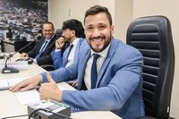 Bui Bulhões sugere implantação de canais oficiais de atendimento via WhatsApp para órgãos de urgência e emergência