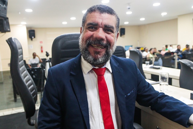 Câmara aprova proposta do vereador André do Sintracal para capacitação em hotelaria