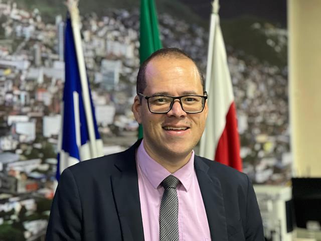 Câmara aprova proposta do vereador Marcos do Ovo para instalação de mais lixeiras na cidade