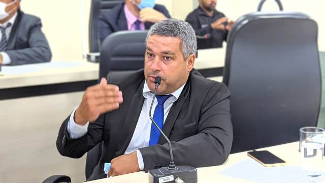 Câmara homenageia padre Jânio Cunha por iniciativa do vereador Marcinho nesta quinta, 6