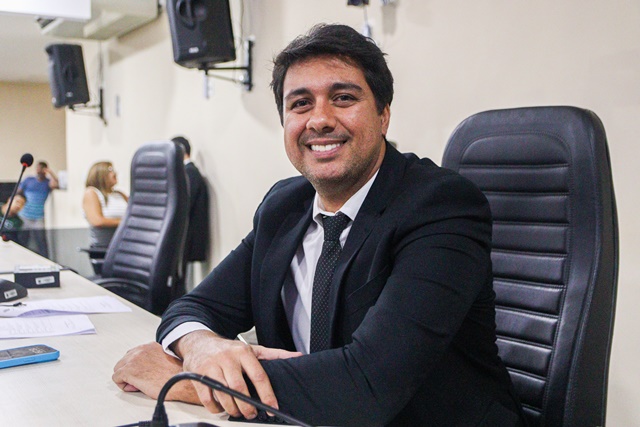 Centro de Saúde Jequié ganhará nova denominação: Centro de Saúde Ewerton Almeida por iniciativa de Duda Simões