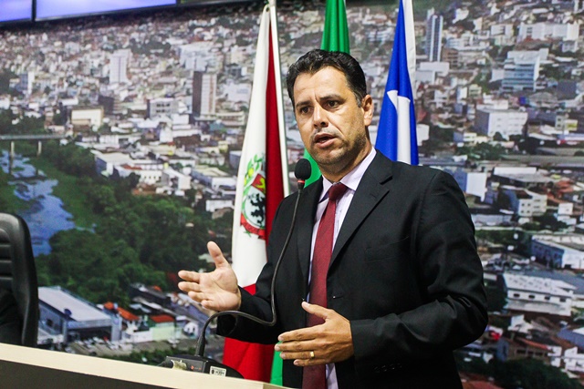 Colorido solicita pavimentação asfáltica para diversas ruas do Sunville I