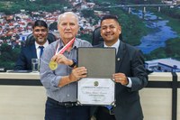 Dr. Gilson Fonseca é homenageado com a "Comenda Walter Gomes de Santana" por iniciativa de Tinho