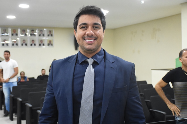 Duda Simões defende instalação de um Campo de Grama Sintética no bairro Cachoeirinha