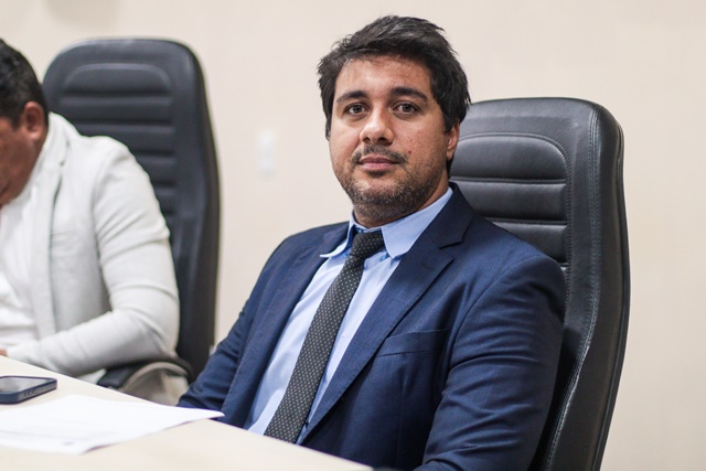 Duda Simões solicita campo de futebol society para o distrito de Boaçu