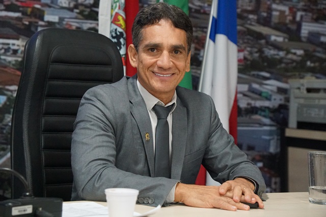 Gutinha defende revitalização total da Praça Esportiva Waldomiro Borges Souza (Cururu)