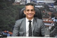 Gutinha solicita a revitalização total da Praça do Cururu