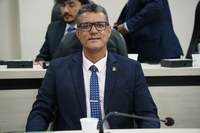 Helder da Agrorural busca ampliar iluminação pública no loteamento Vila Central