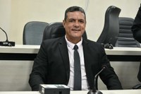 Helder da Agrorural requer a requalificação do canteiro na Rua da Banca