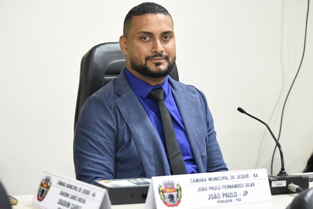 João Paulo pede implantação de escola gratuita de idiomas para os docentes de rede pública municipal