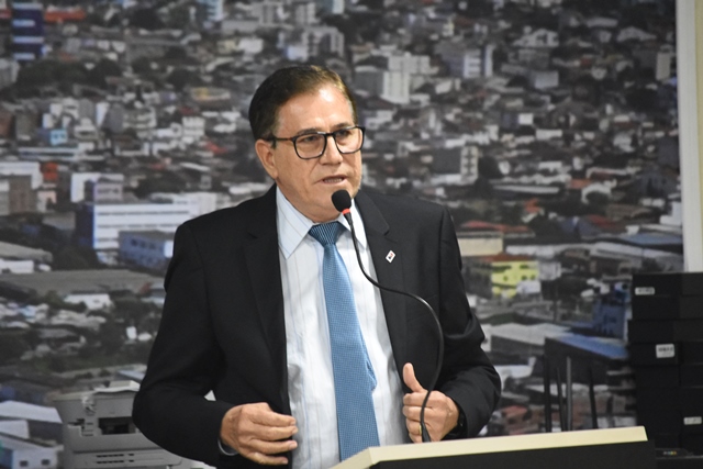 Joaquim Caíres pede implantação de redutores eletrônicos de velocidade na Otávio Mangabeira e Lomanto Júnior