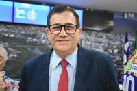 Joaquim Caíres volta a cobrar instalação de Núcleo de Informática na Escola Vilma Britto 