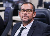 Junior de Marcia de Xexeu pede a requalificação da quadra do Vida Jequié