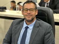 Junior de Marcia de Xexeu pede asfaltamento de ruas do Curral Novo