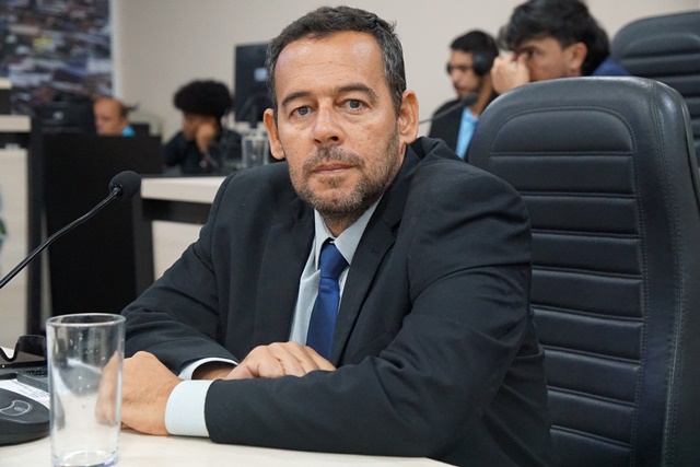 Junior de Marcia de Xexeu solicita a requalificação do Viaduto Dr. Daniel Andrade