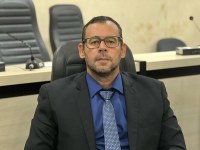 Junior de Marcia de Xexeu solicita expansão da pavimentação para mais ruas do Curral Novo