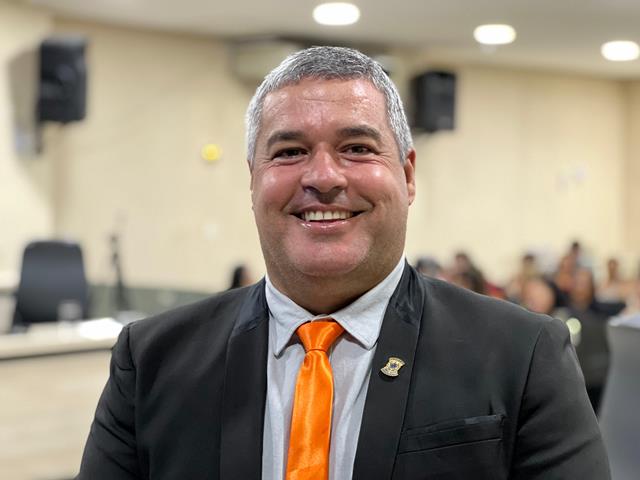 Marcinho defende criação de projeto cultural itinerante para artistas locais