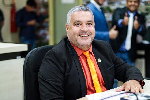 Marcinho requer regularização fundiária do Residencial Takoma Park