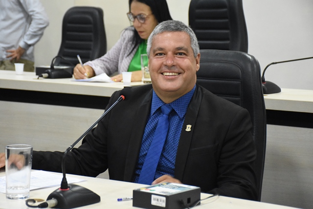 Marcinho sugere construção de canal pluvial ligando o Brasil Novo ao canal da Banca