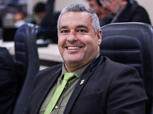 Marcinho solicita regularização de CEP para o Parque do Sol e Eldorado