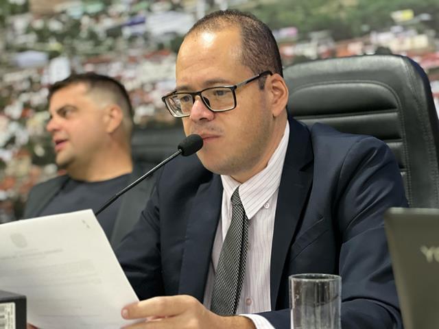 Marcos do Ovo requer academia ao ar livre e reforma da praça da Rua Humaitá