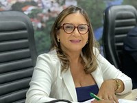Moana Meira cobra acessibilidade em cemitérios municipais