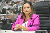 Moana Meira defende disponibilização de cadeiras de rodas nos órgãos públicos municipais