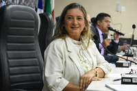 Moana Meira homenageia AATAE pelos seus 7 anos de existência
