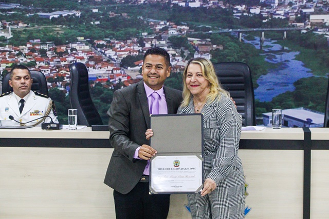 Presidente do TJBA, desembargadora Cynthia Maria Pina Resende recebe Título de Cidadã de Jequié por iniciativa do vereador Tinho