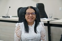 Professora Cida solicita aquisição de um veículo para a Associação de Mulheres do Assentamento Flor da Terra
