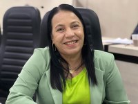 Professora Cida solicita reabertura do Posto da Policia Militar de Florestal