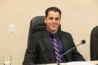 Projeto de Lei de Colorido torna atendimento prioritário aos corretores de imóveis no exercício de suas funções