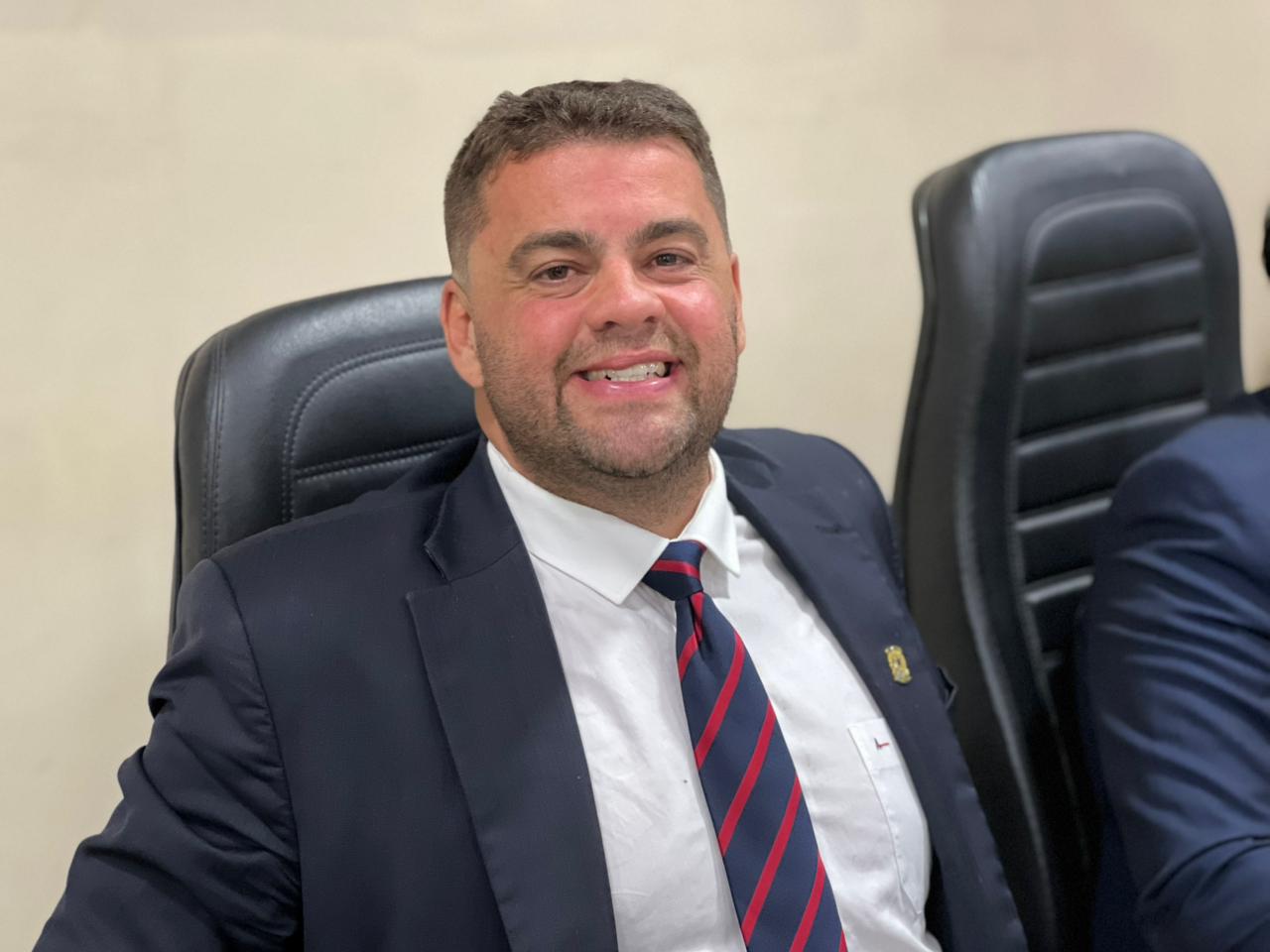 Ramon Fernandes sugere implantação do Projeto “Conexão Escola-Família” em Jequié