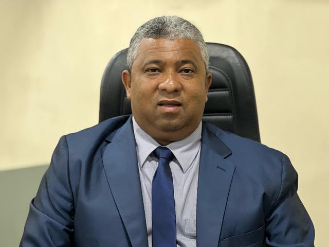 Robson Machado propõe construção de praça frente ao Cartório Eleitoral