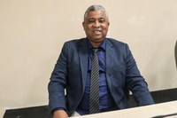 Robson Machado solicita implantação de lâmpadas de LED na Rua da Paróquia