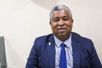 Robson Machado solicita requalificação total da Praça do Julião