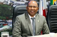 Soldado Gilvan reivindica USF para a área da praça em frente a antiga residência de Elza Leone