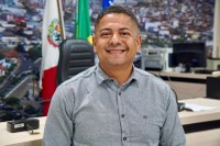 Tinho homenageia duas importantes personalidades do esporte: Jacozinho e Dr. Temistocles Damasceno (Professor Tom)