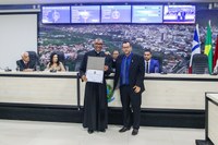 Título de Cidadania Jequieense é entregue ao Padre Adalberto Neves