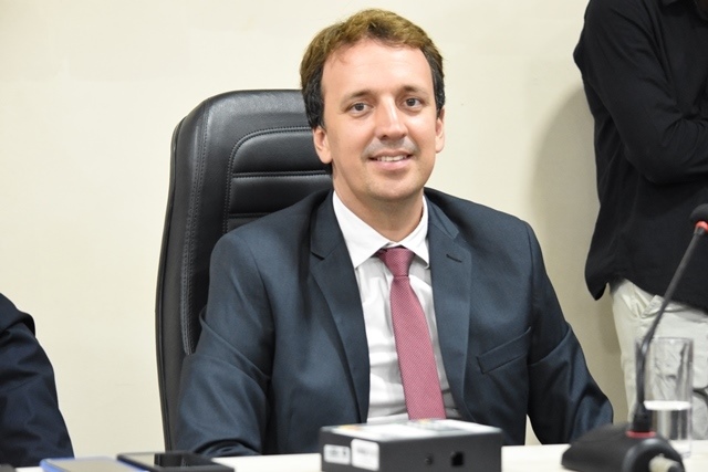Vereador Matheus Budega requer revitalização da Pista de Skate