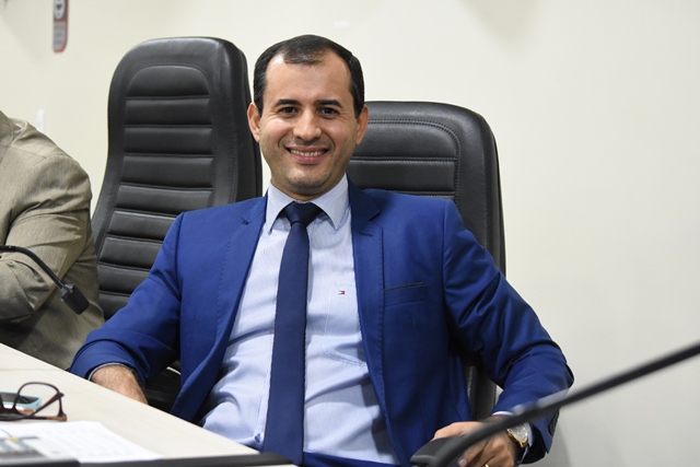 Vereador San David pede construção de praça no Loteamento Santa Luz